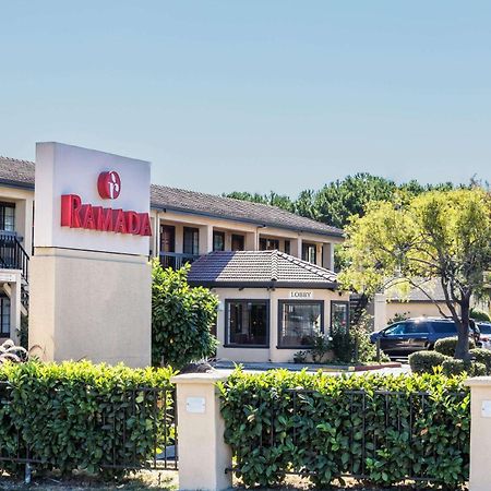 Hotel Ramada By Wyndham Mountain View Extérieur photo