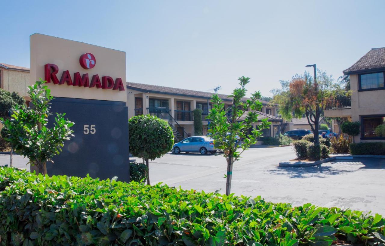Hotel Ramada By Wyndham Mountain View Extérieur photo